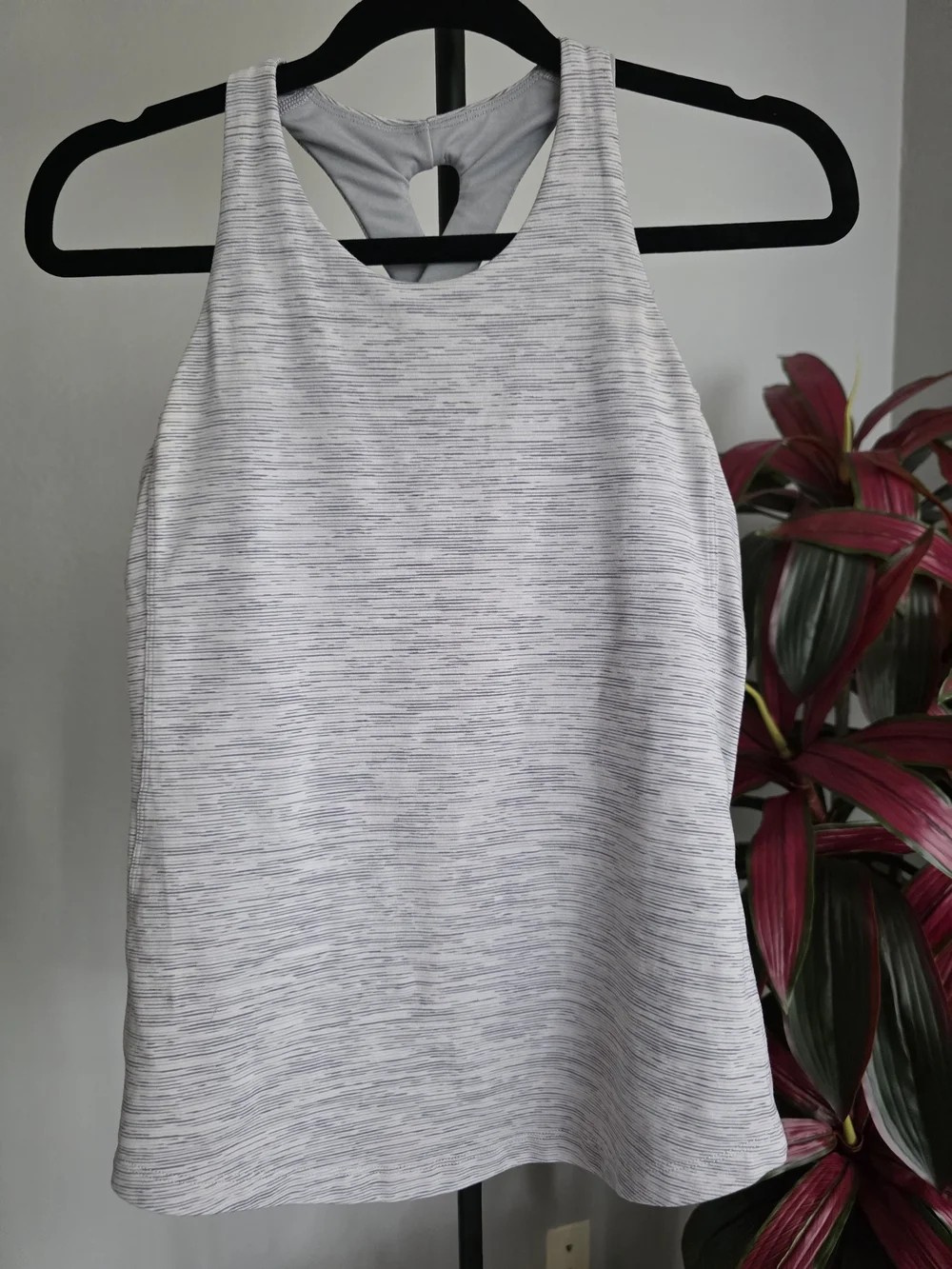 Lululemon Space Dye Heathered Gray Criss Cross Strappy Back Tank Top Size 4